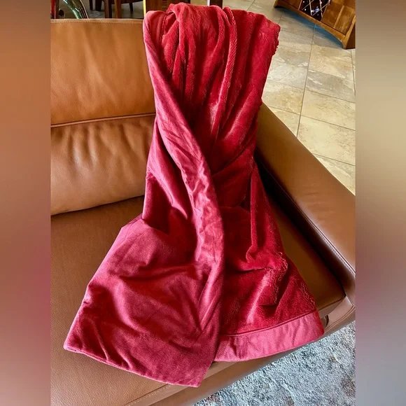 Restoration Hardware Minky Soft Plush Throw Red PreOwned CLEAN 45”x64”approx